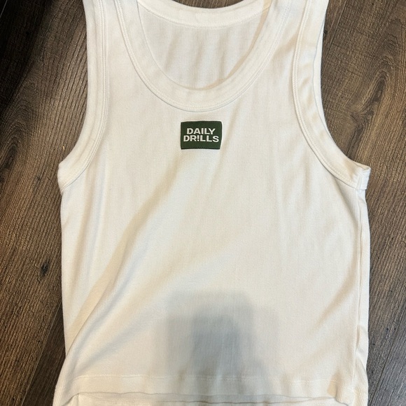 Daily Drills white everyday Tank Top with Logo - Picture 1 of 3